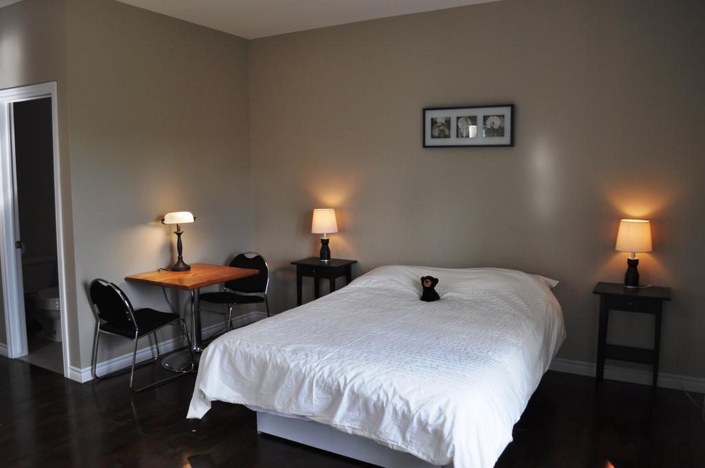 Hotel La Taniere De L'Ours Saint-Donat-de-Montcalm Zimmer foto