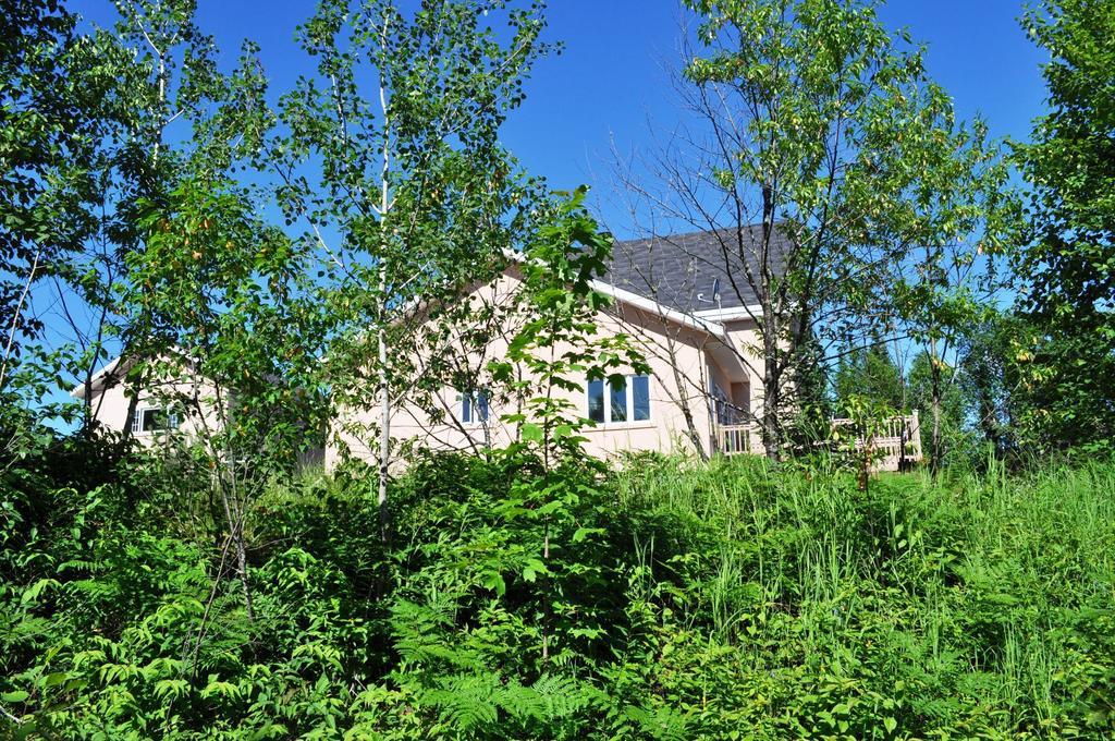 Hotel La Taniere De L'Ours Saint-Donat-de-Montcalm Exterior foto